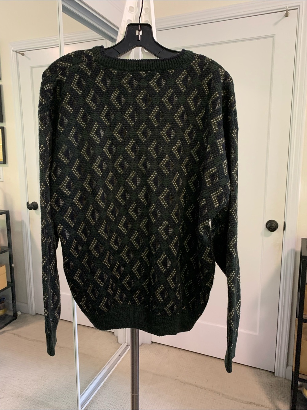 Robert Stock Dark Green, black, cream Geometric Crewneck Sweater in Large - Picture 2 of 8